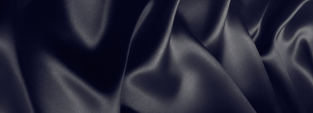 黑色丝绸褶皱背景